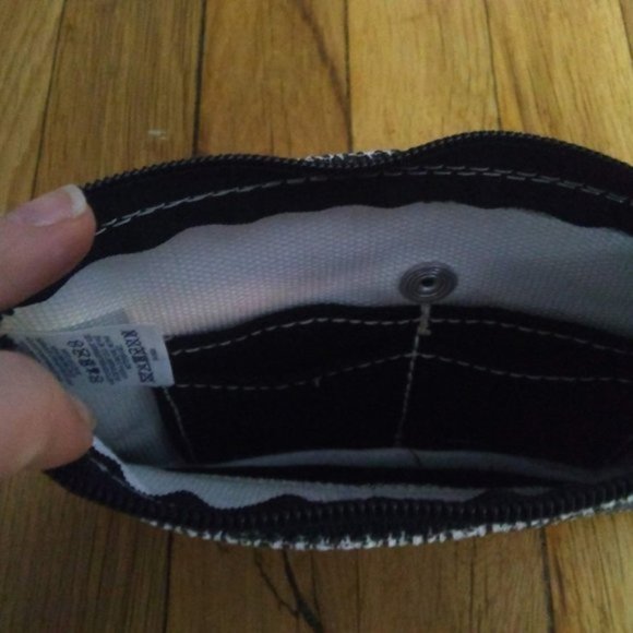 *MUST GO* Lands' End Wristlet Clutch London Cab - Picture 2 of 2